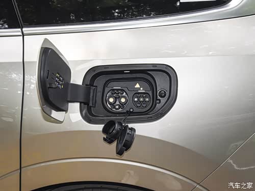 利用第二代遗传算法对电驱系统整体效率进行优化