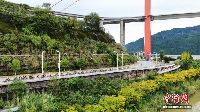 2025环三峡自行车赛云阳站圆满收官 多国选手角逐
