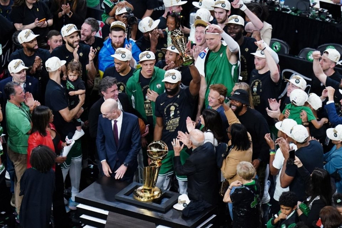 塔图姆伤后复出，布朗成绿军新核心