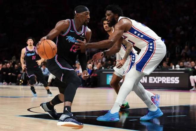 热火末节爆发逆转76人 恩比德三分难救主