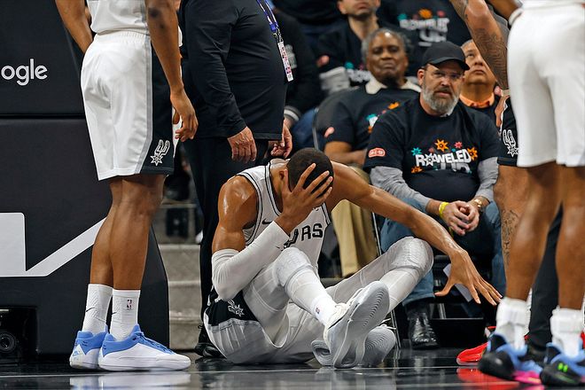 文班亚马遭遇脑震荡退赛 马刺系列赛1-1平开拓者